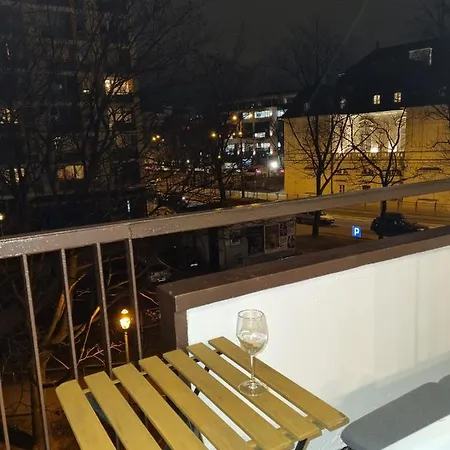 Ferienwohnung Metro Arsenał Warschau Exterior foto